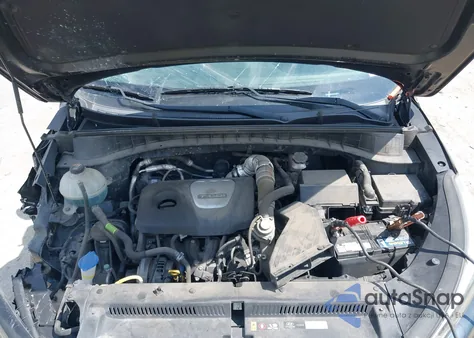 2017 Hyundai Tucson Value z USA, uszkodzony, nr VIN KM8J3CA25HU566376